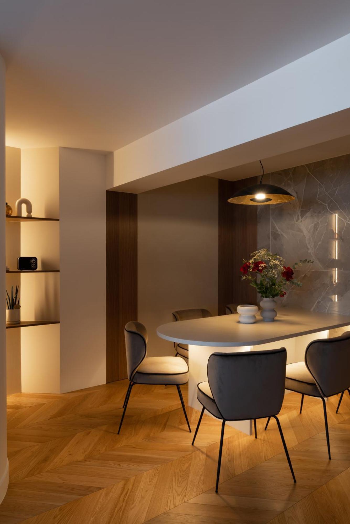 The Place To Be - 3 Bedrooms With Airco Apartment