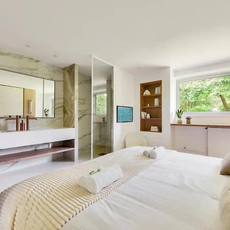 Apartment The Place To Be - 3br With Airco
